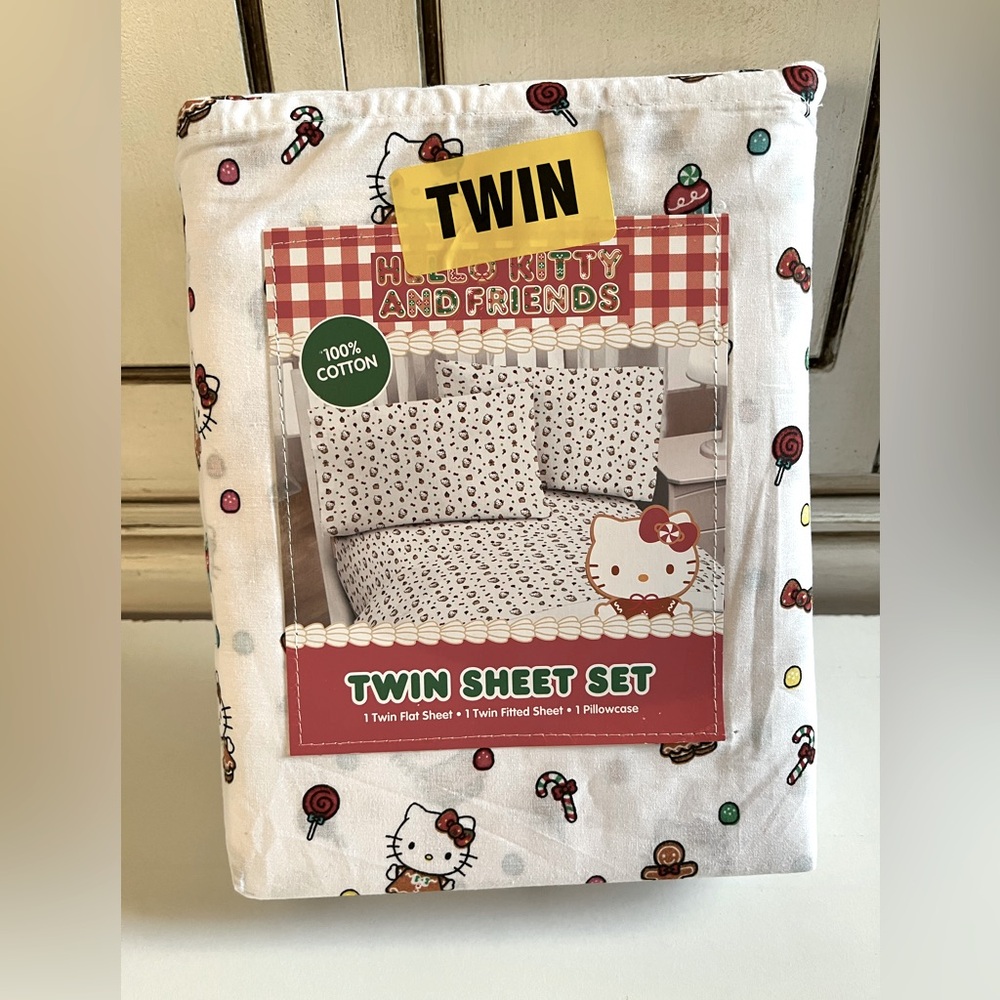 New Hello Kitty & Friends Christmas Gingerbread Holiday Twin Bedding Sheet Set